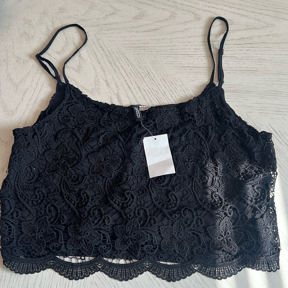 Hm crop lace tank top